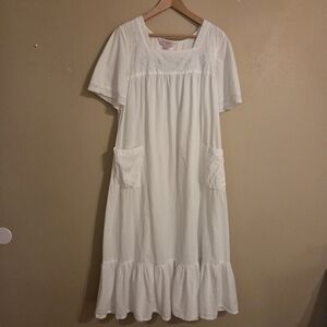 APRIL CORNELL Vintage White Embroidered Lace Crochet Cottagecore Maxi Nightgown